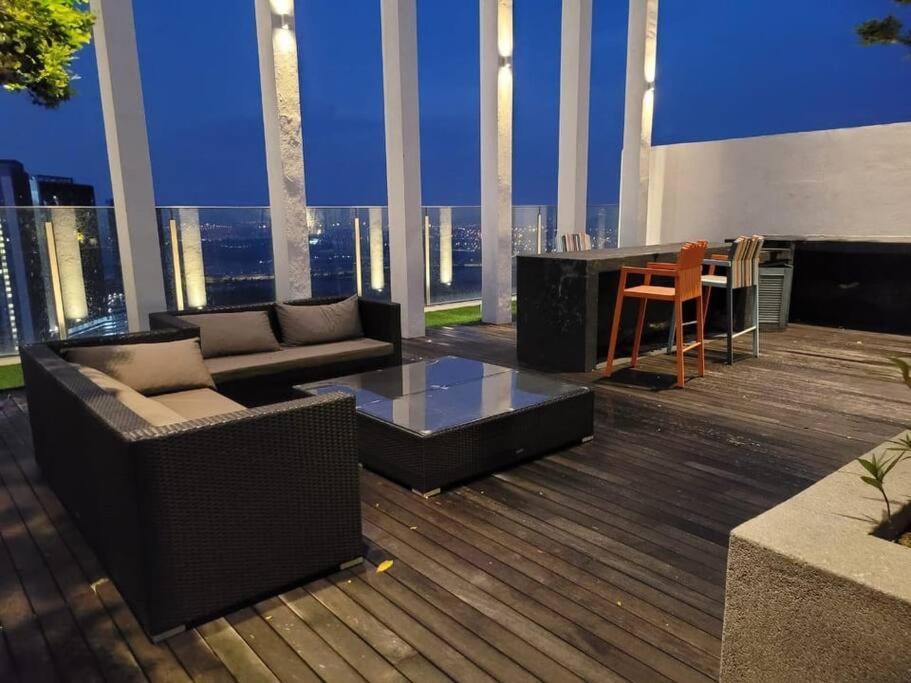 Gm B-1205 Two Bedrooms Cozy Netflix Bystay Apartment